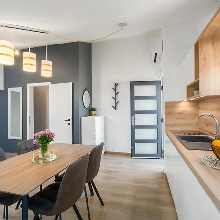 Radovan 2 Apartman *